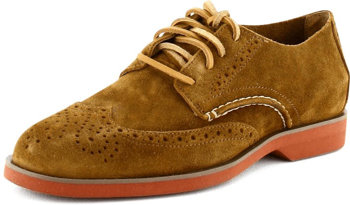 sperry wingtip shoes