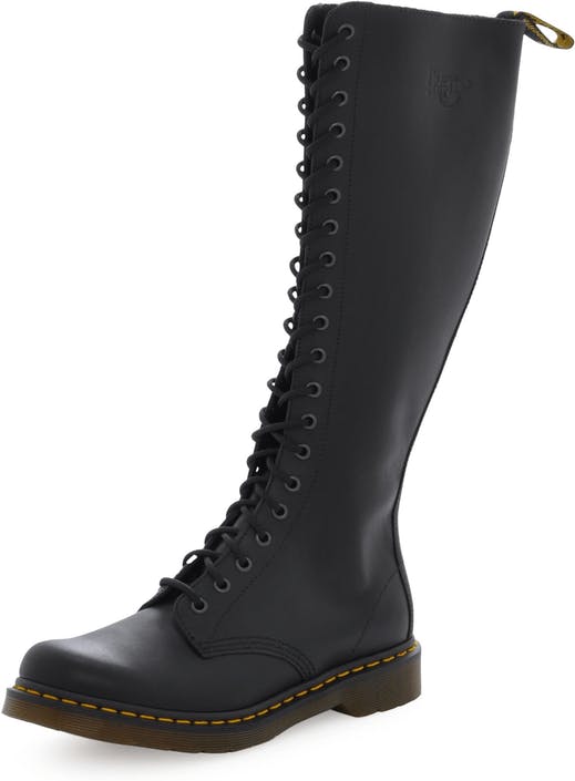 doc martens 1b60 xl