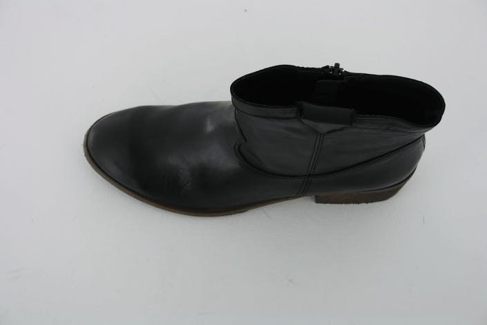 Duffy in Leather - 52-04106-01 Black