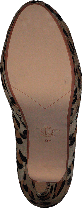 Friis & Company - Lisa Leopard