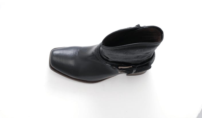 Via Vai - Hawkins Caracas Cavalino Nero