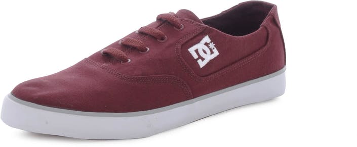 dc shoes maroon