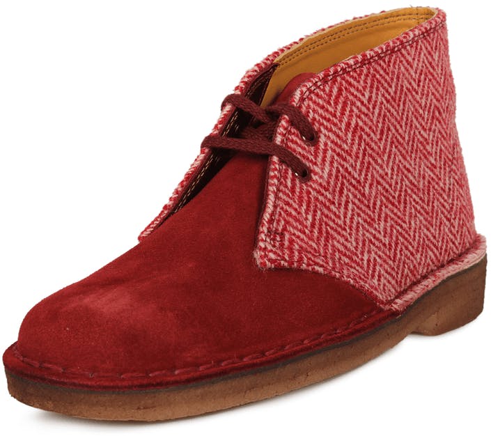 red clarks desert boots