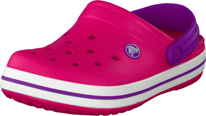 magenta crocs