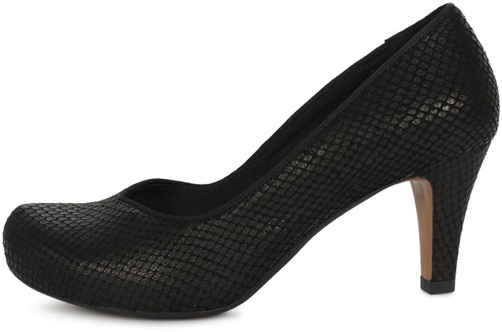 clarks chorus voice black