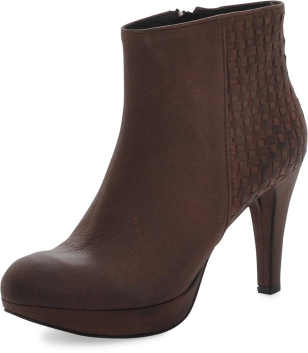 Interlaced Ankle Boot D. Brown