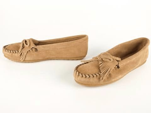 minnetonka kilty suede moc