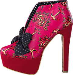 Iron Fist - Love me now?