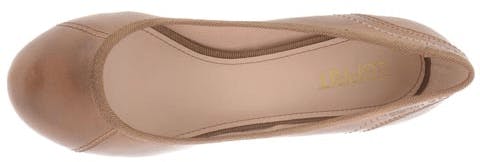 Kjøp Esprit Ruby Pump sko Online | FOOTWAY.no Kjøp Esprit Ruby Pump sko Online | FOOTWAY.no