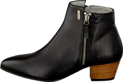 Nude of Scandinavia - Gill Nero saffiano softy