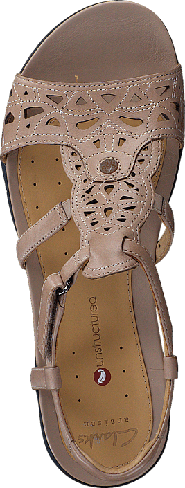 Clarks - Un Valencia Sand Leather