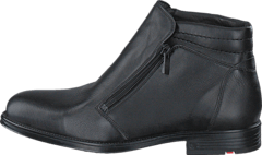 Lloyd - Pinar Schwarz