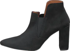 Sixtyseven - Ava Milda Black