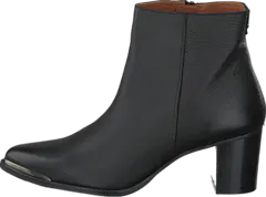 Sixtyseven - Linn 77605 Sedona