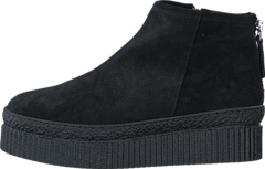 Nude of Scandinavia - Olga Idro / Nero