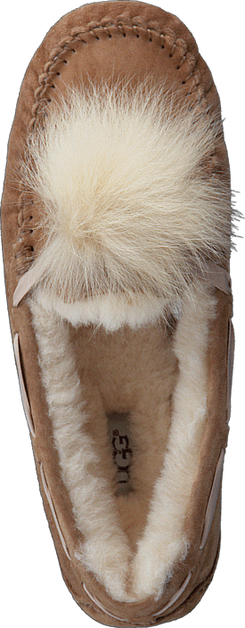 UGG - Dakota Pom Pom Chestnut