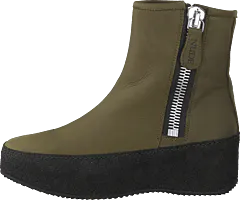 Nude of Scandinavia - Curling Long Beach Carciofo