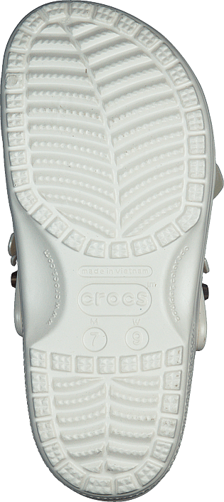 crocs classic metallic blooms clog