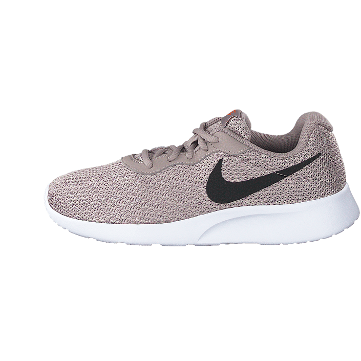 nike tanjun beige