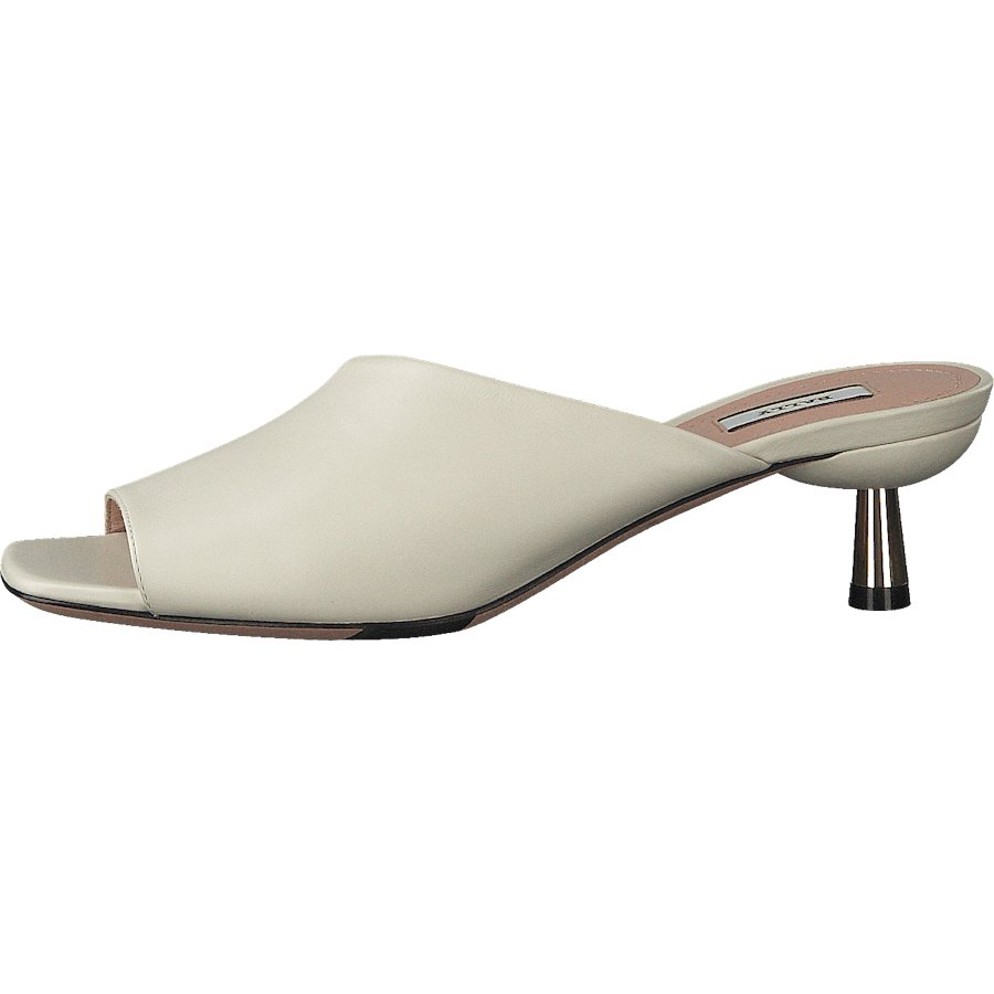 Carin 45 008, Bone 15