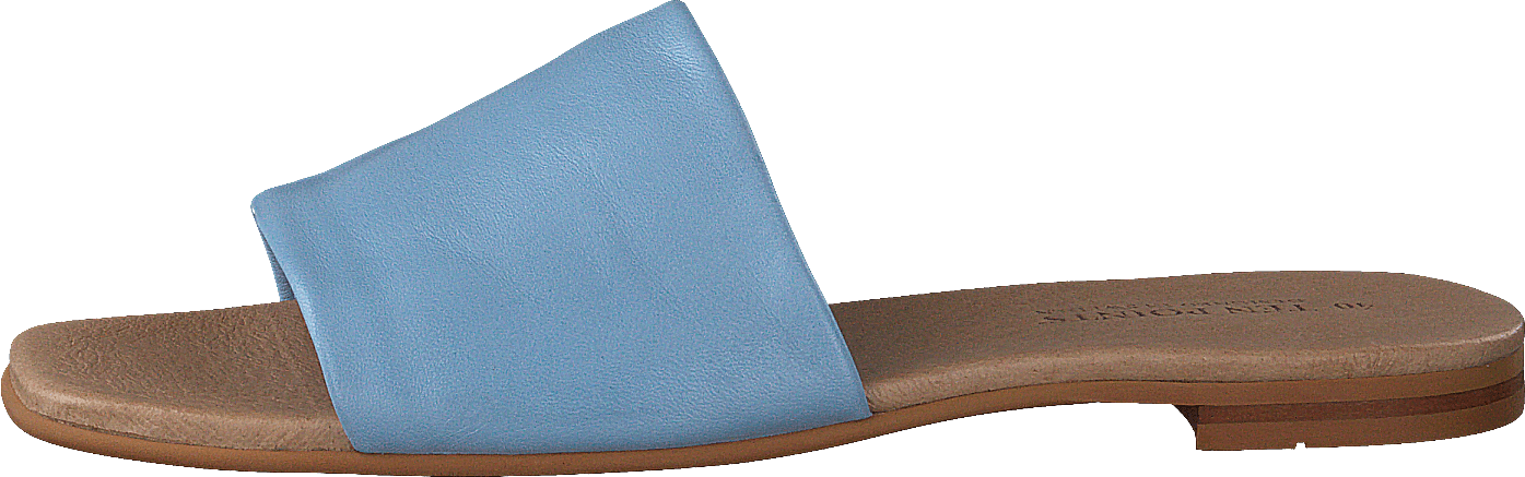 Madeleine Light Blue