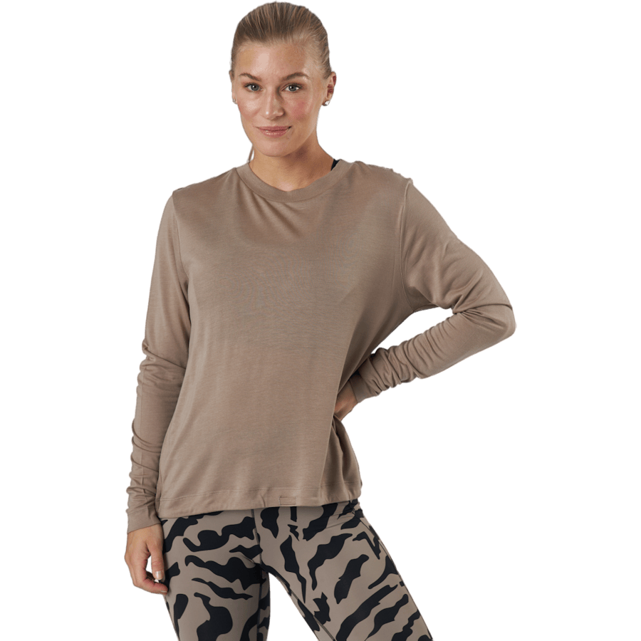 Ease Crew Neck Taupe Grey