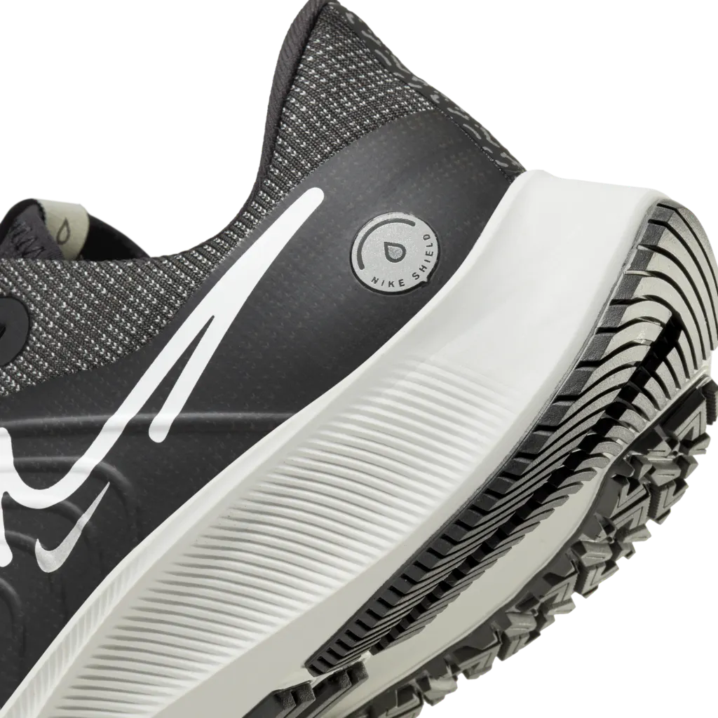 Air Zoom Pegasus 38 Shield Wom Black/platinum Tint-dk Smoke G | Geriausi sporto ženklai | Sportamore