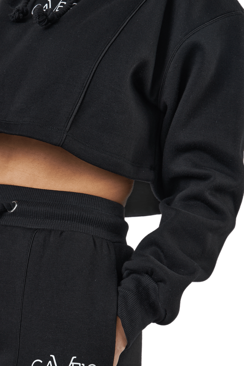 Chill Lounge Cropped Hoodie Black - Bild 5