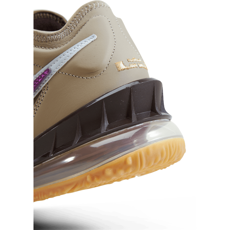 LeBron XVIII Low - Bild 8