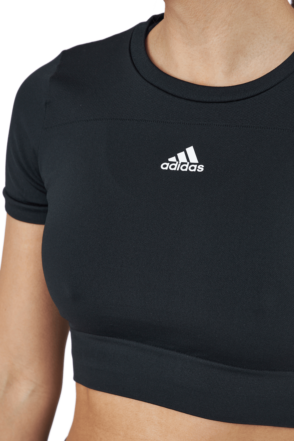 W Sml Fit T Black/white - Bild 4