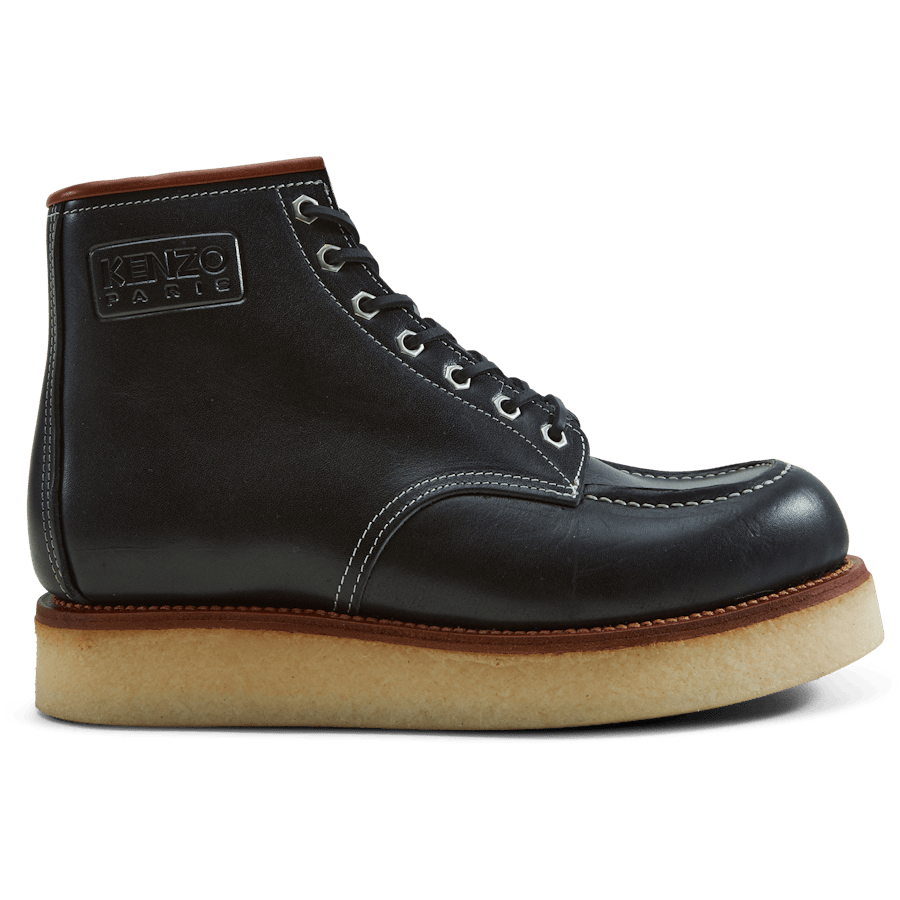 Boot Black