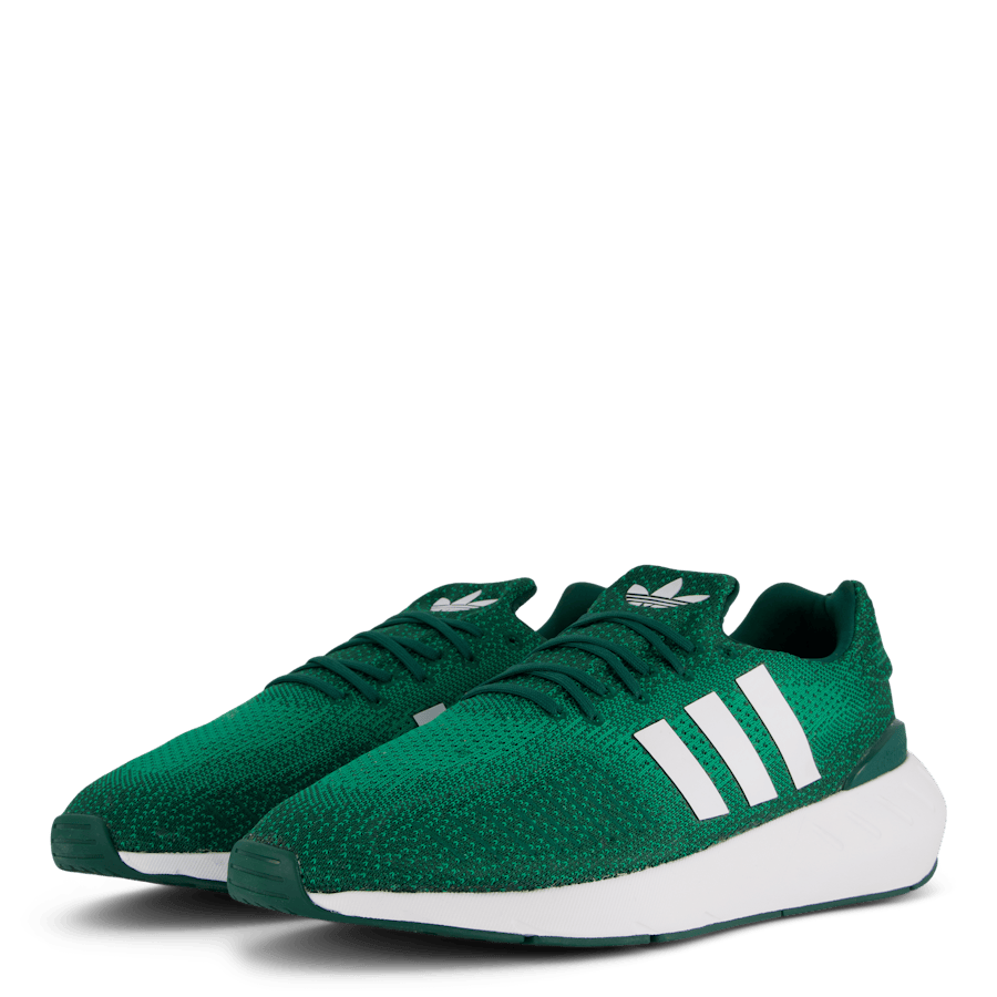 Swift Run 22 Core Green / Footwear White - Bild 5