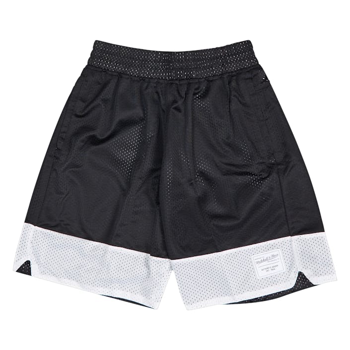 Essentials Reversible Shorts, Male, Odevy, Bottoms, Čierna/Biely, XL