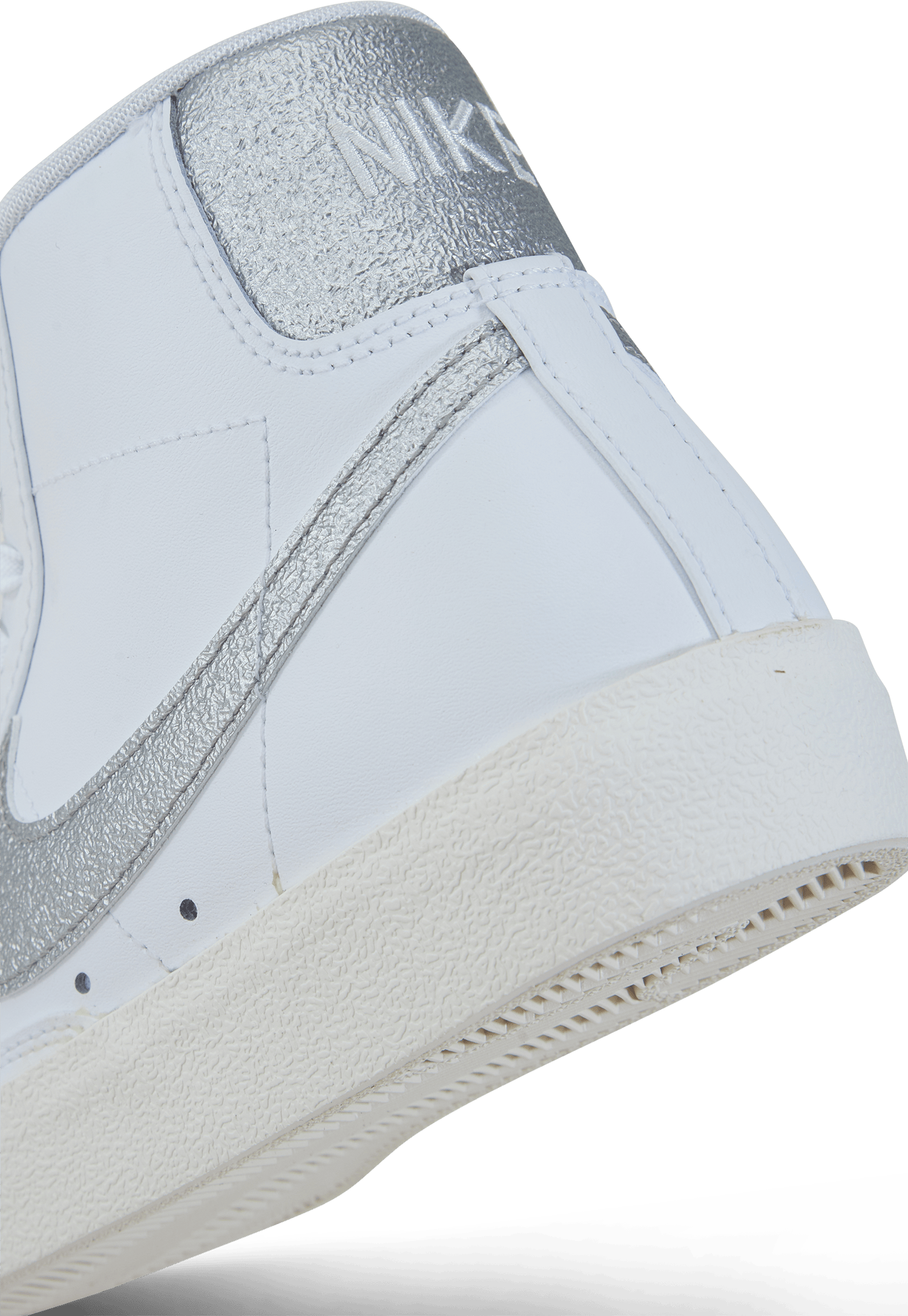 Nike Blazer Mid '77 Ess WMNS - Bild 8