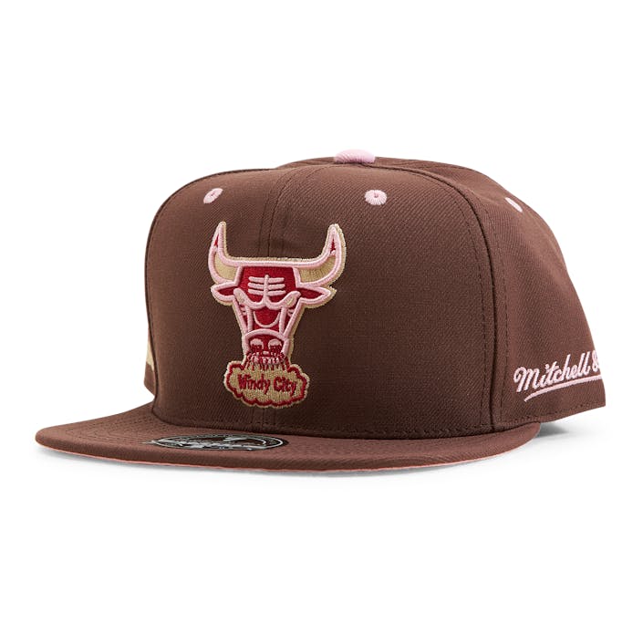 Bulls Brown Sugar Bacon Fitted HWC, Unisex, Vaatteet, Hatut ja lippalakit, Ruskea, 7 1/4 - 58cm
