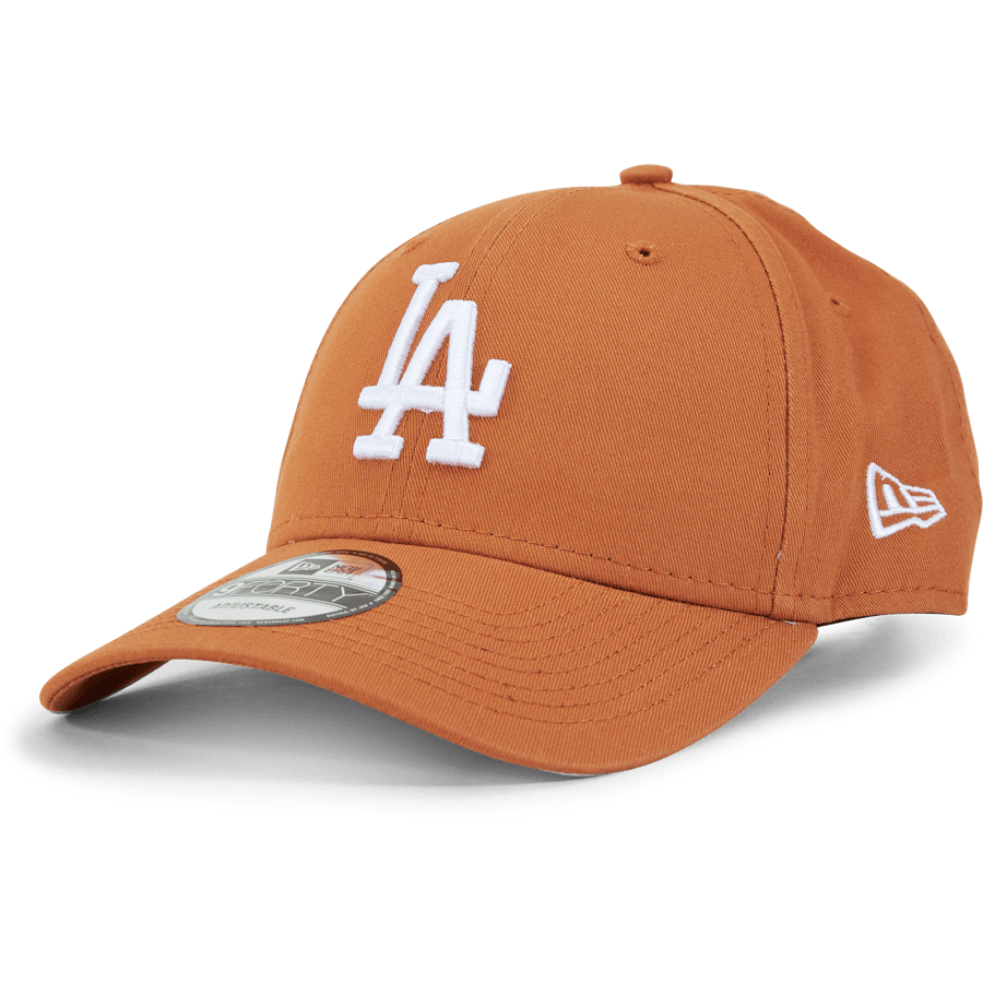 League Essential 9forty