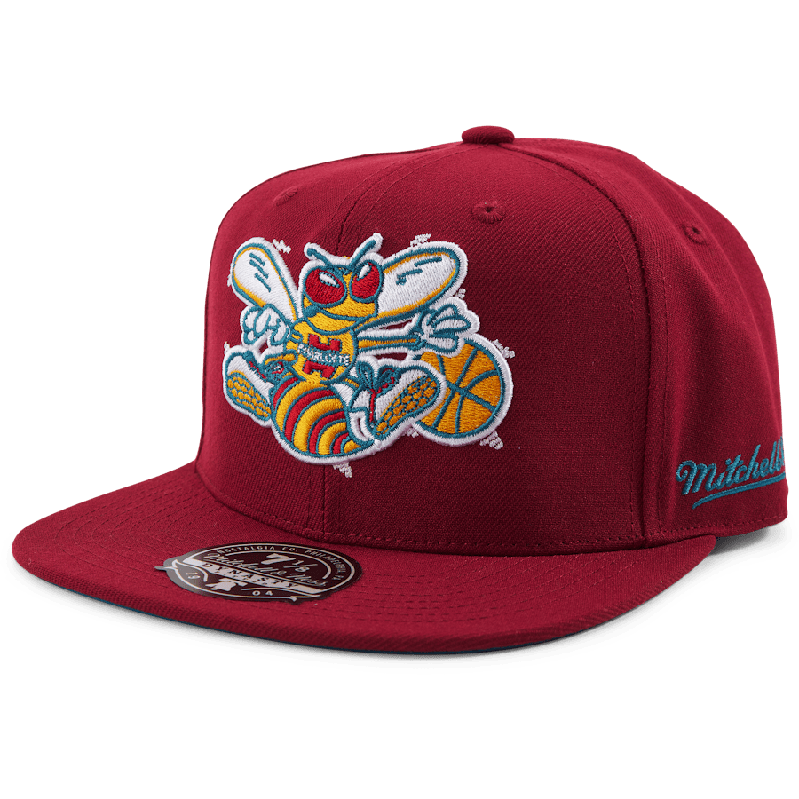 Northern Lights Fitted HWC Cardinal