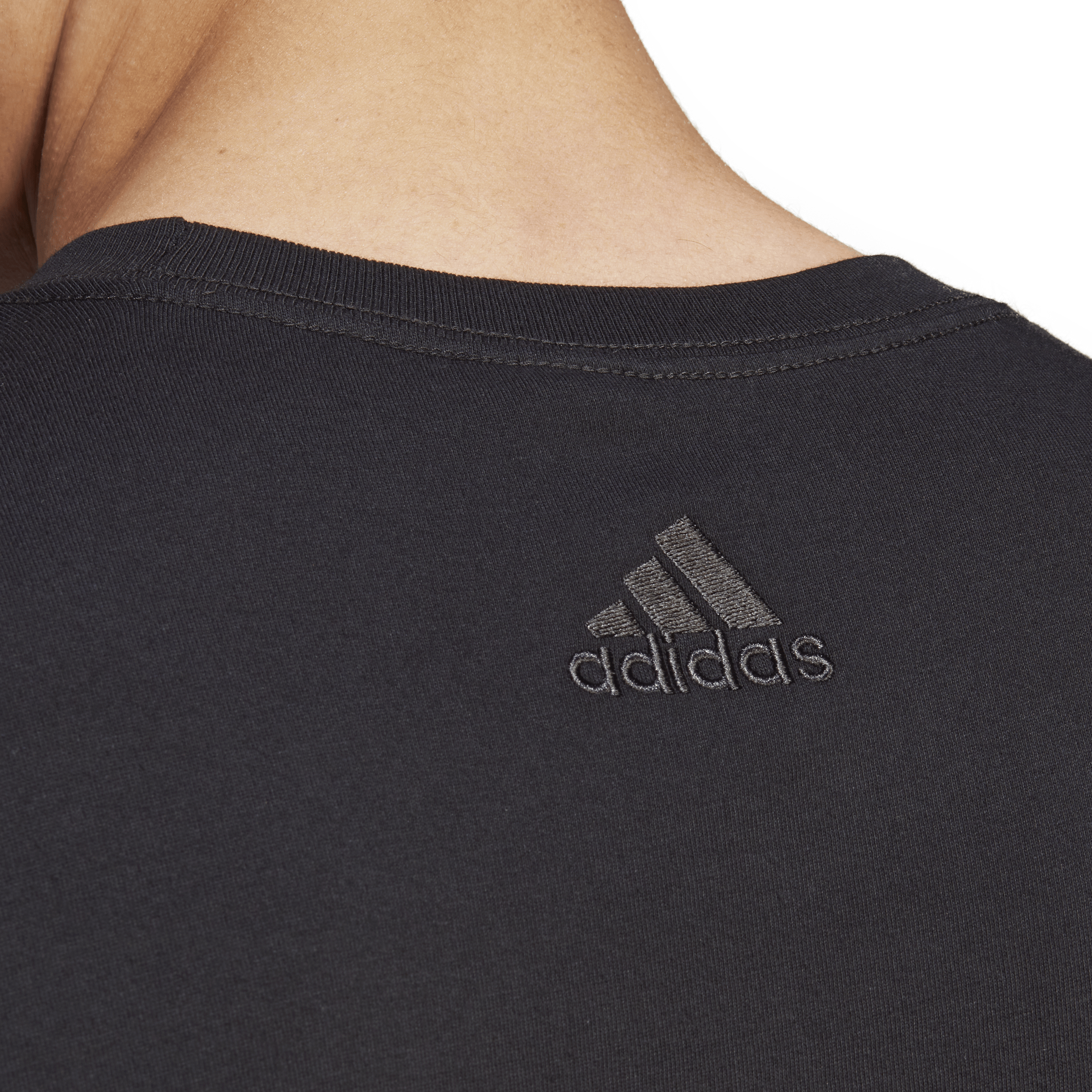 Essentials Single Jersey Linear Embroidered Logo T-Shirt Black - Bild 5