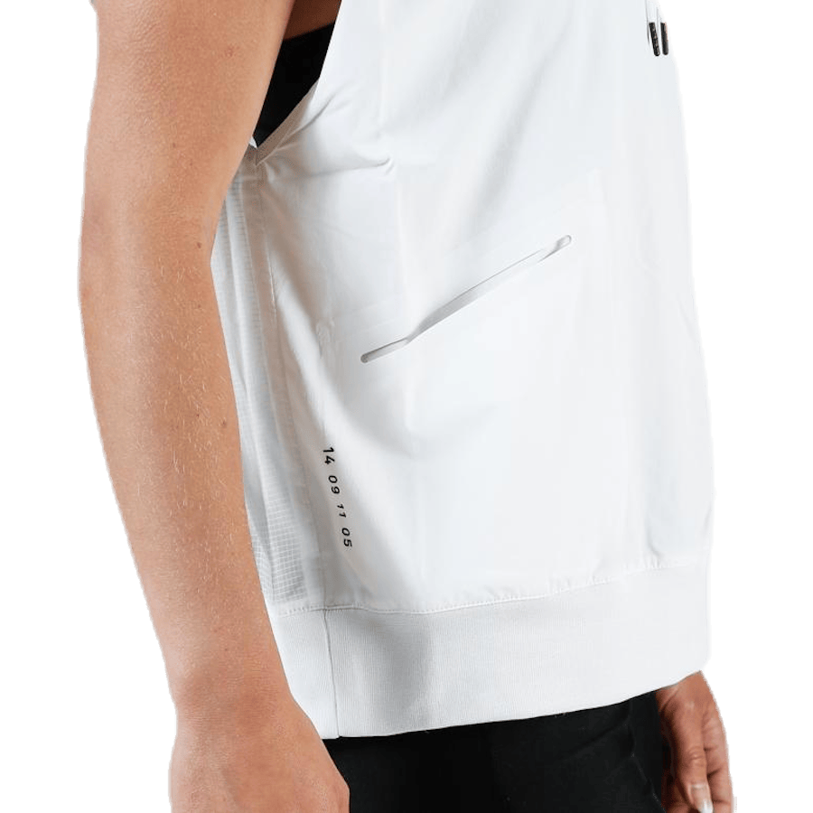 Tech Pack Vest White - Bild 5