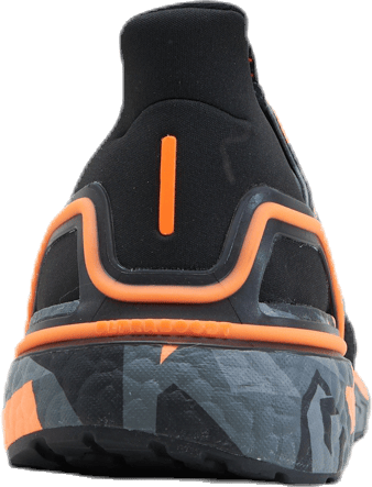 UltraBOOST 20 Orange/Black | De bästa sportmärkena | Sportamore