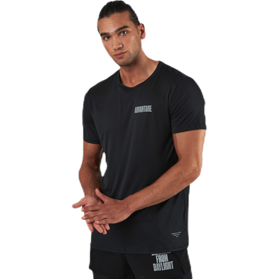 Perf Night Tee Black - Bild 4