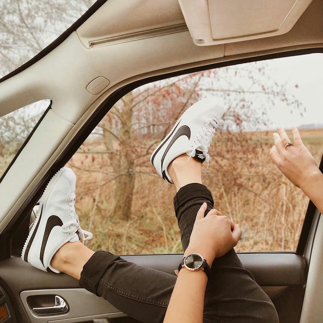 Kjøp Nike Classic Cortez Leather Whiteblack sko Online Kjøp Nike Classic Cortez Leather Whiteblack sko Online