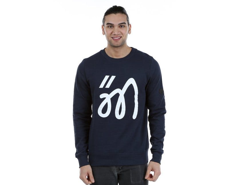 8 långärmade sweatshirts 