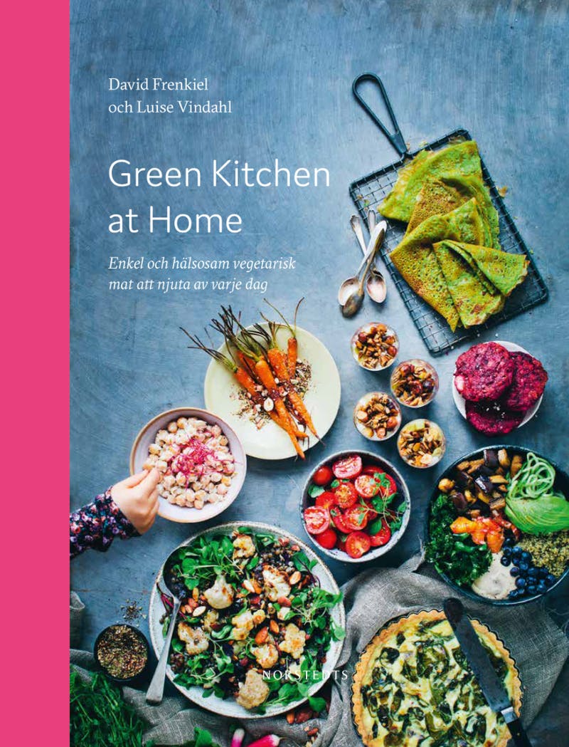 Green kitchen at home_omslag.png