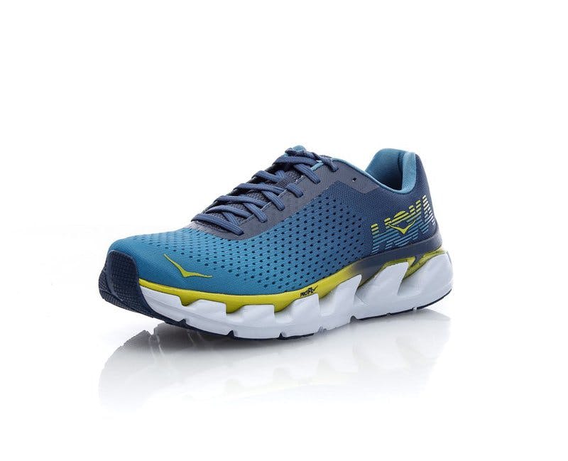 hoka one one